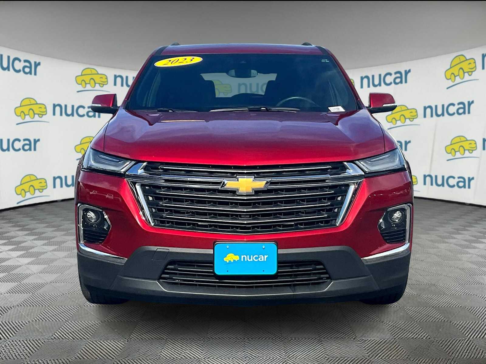 2023 Chevrolet Traverse Cloth photo 2