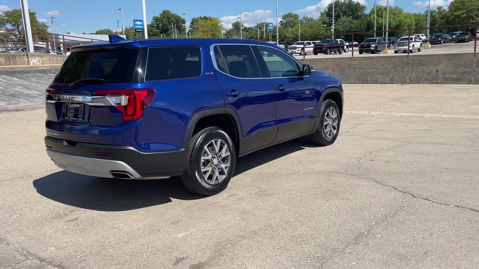 2023 Gmc Acadia SLE photo 18