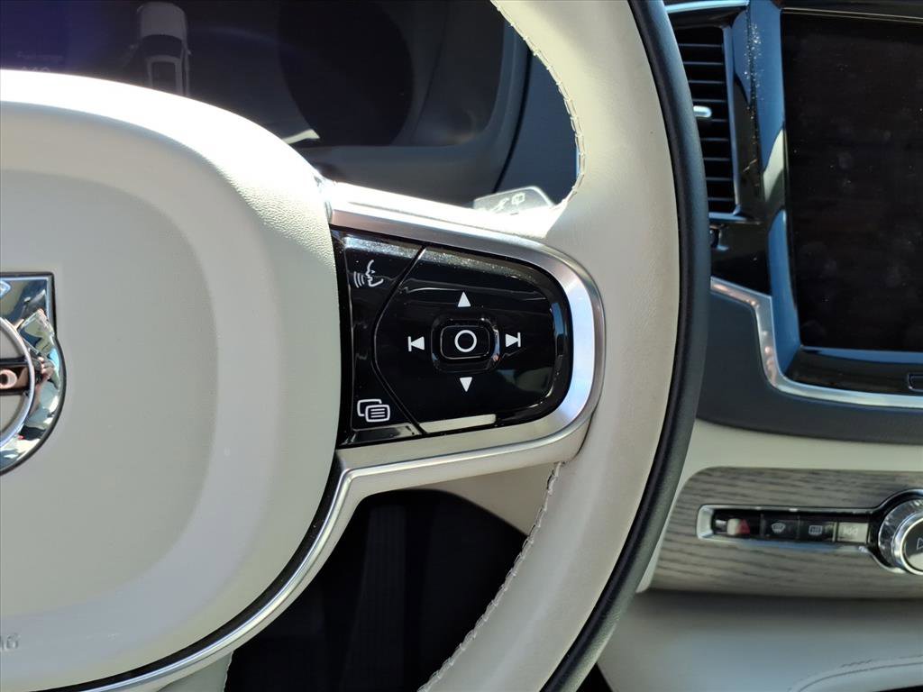 2024 Volvo XC90 Plus photo 16