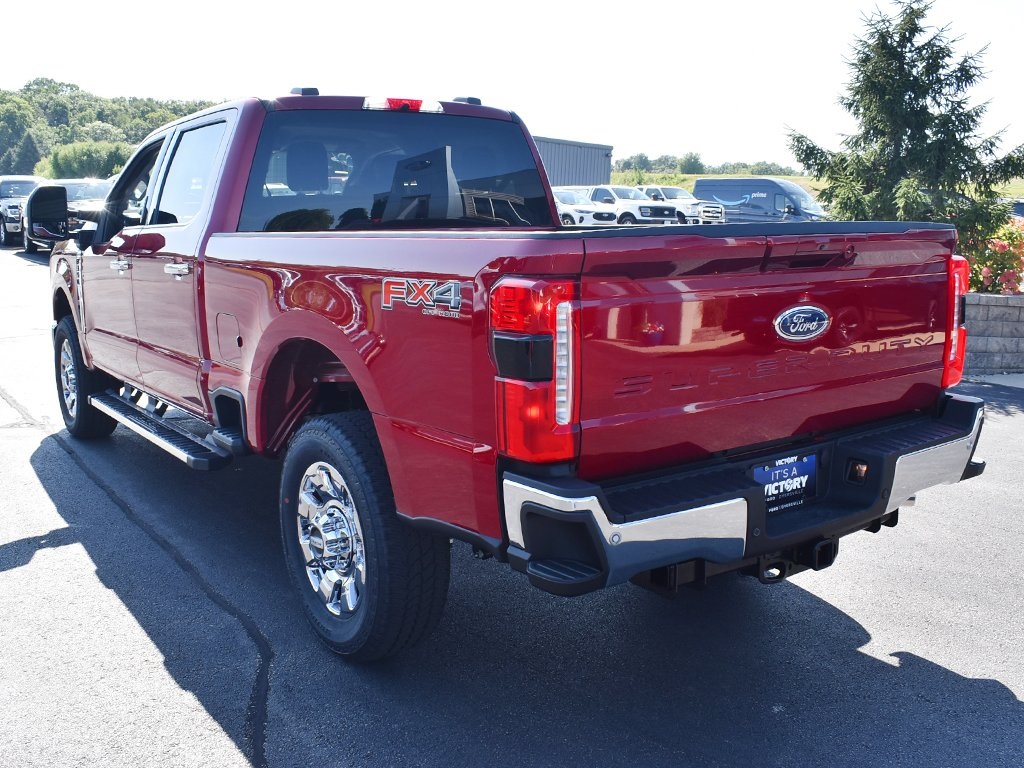 2026 Ford F-350 Lariat photo 3