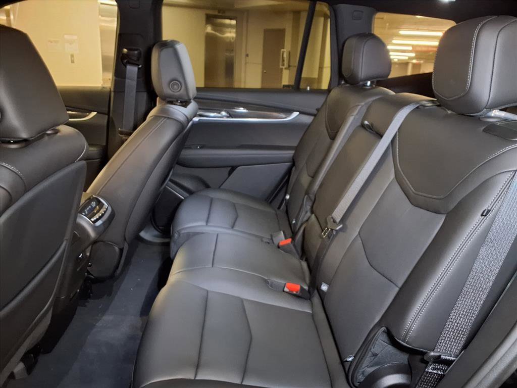 2025 Cadillac XT6 Sport photo 13