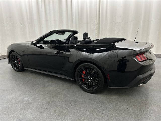 2024 Ford Mustang GT Premium photo 3