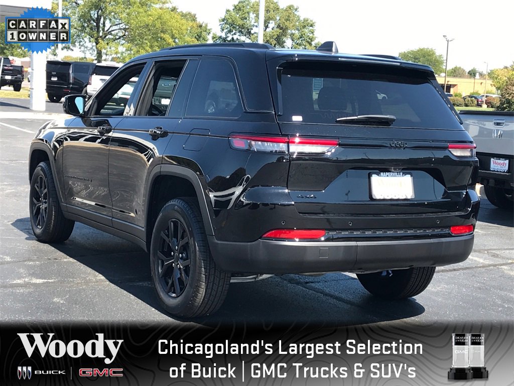 2024 Jeep Grand Cherokee Laredo photo 5