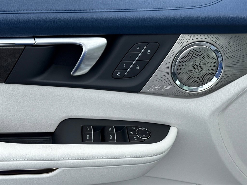 2026 Buick Enclave Avenir photo 14