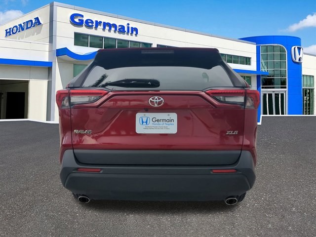 2023 Toyota RAV4 XLE Premium photo 5