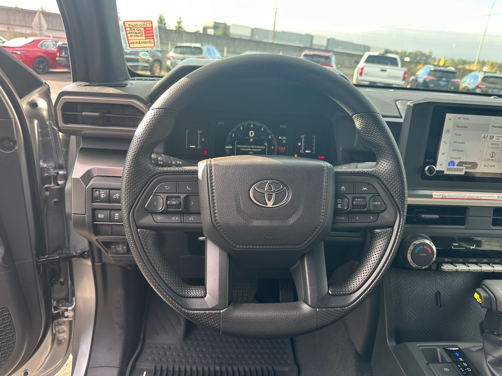 2025 Toyota Tacoma SR5 photo 18