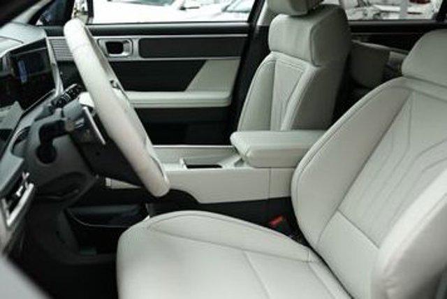 2026 Hyundai Santa Fe SEL photo 8
