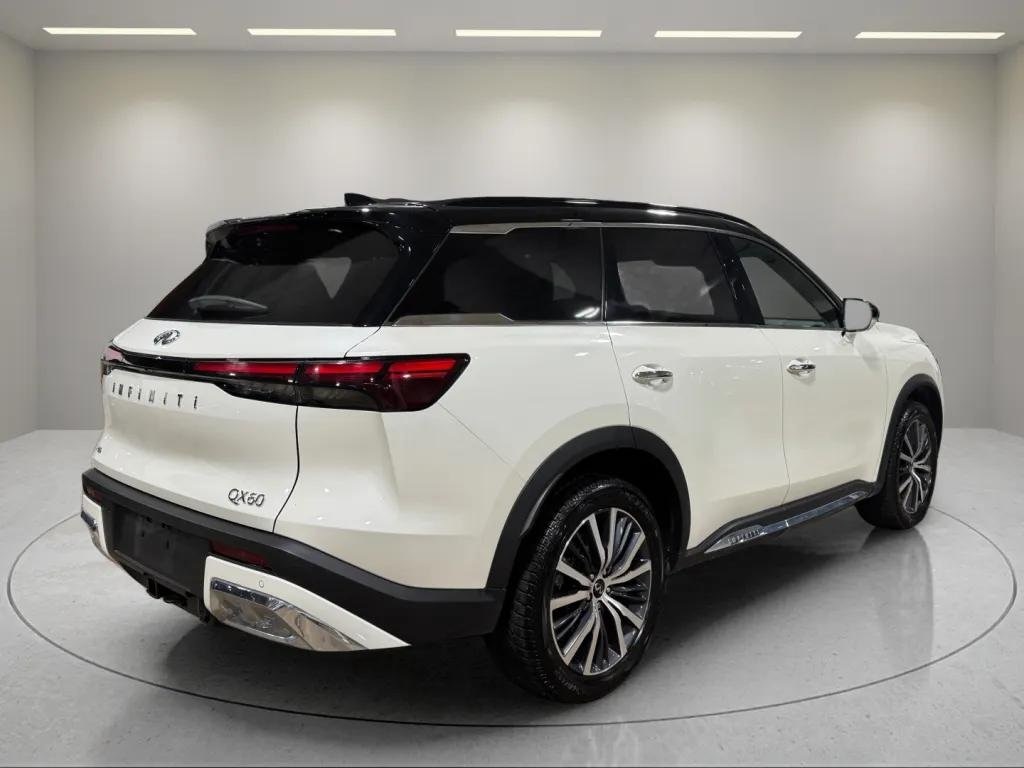 2022 Infiniti QX60 Autograph photo 3