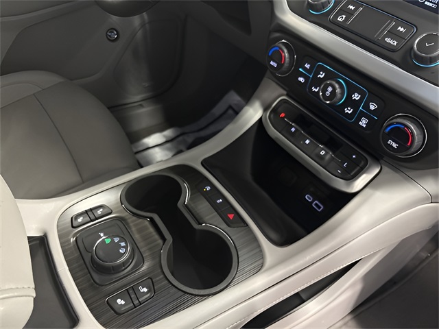 2023 Gmc Acadia SLT photo 22