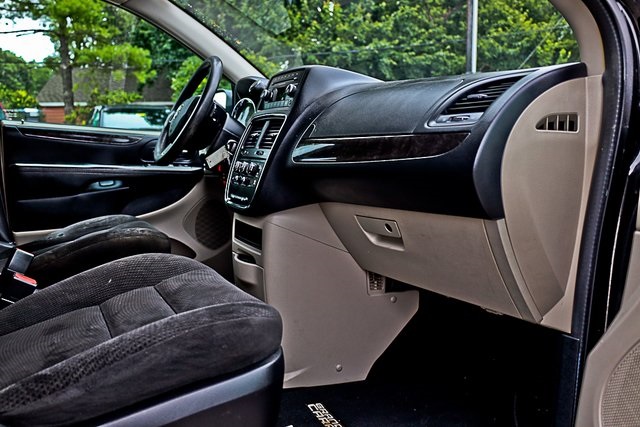 2016 Dodge Grand Caravan SE photo 25