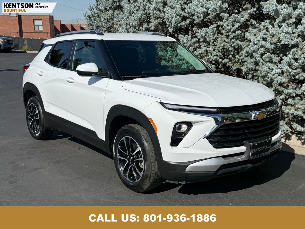 2025 Chevrolet Trailblazer LT photo 12