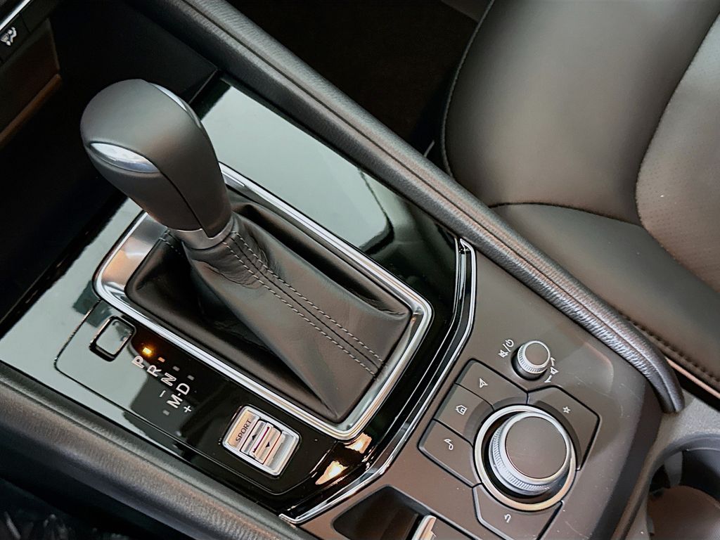 2025 Mazda CX-5 2.5 Select photo 17