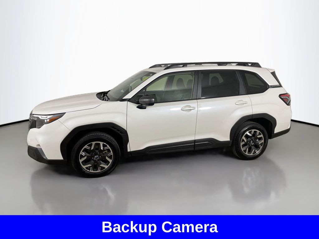 2025 Subaru Forester Premium photo 4