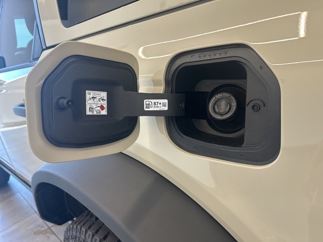 2025 Ford Bronco Badlands photo 13