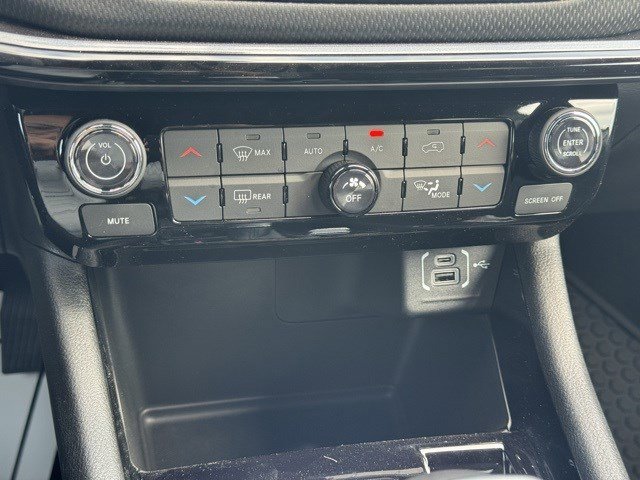 2025 Jeep Compass Latitude photo 19