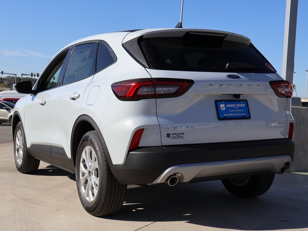 2026 Ford Escape Active photo 2