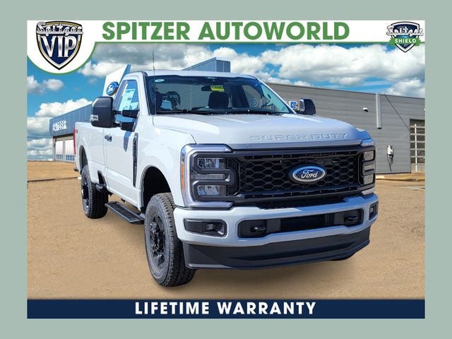 2026 Ford F-250 Super Duty XL's photo