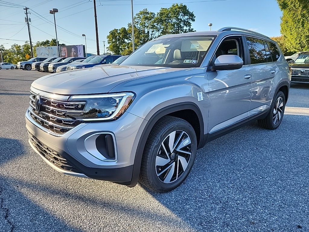 2026 Volkswagen Atlas SEL's photo