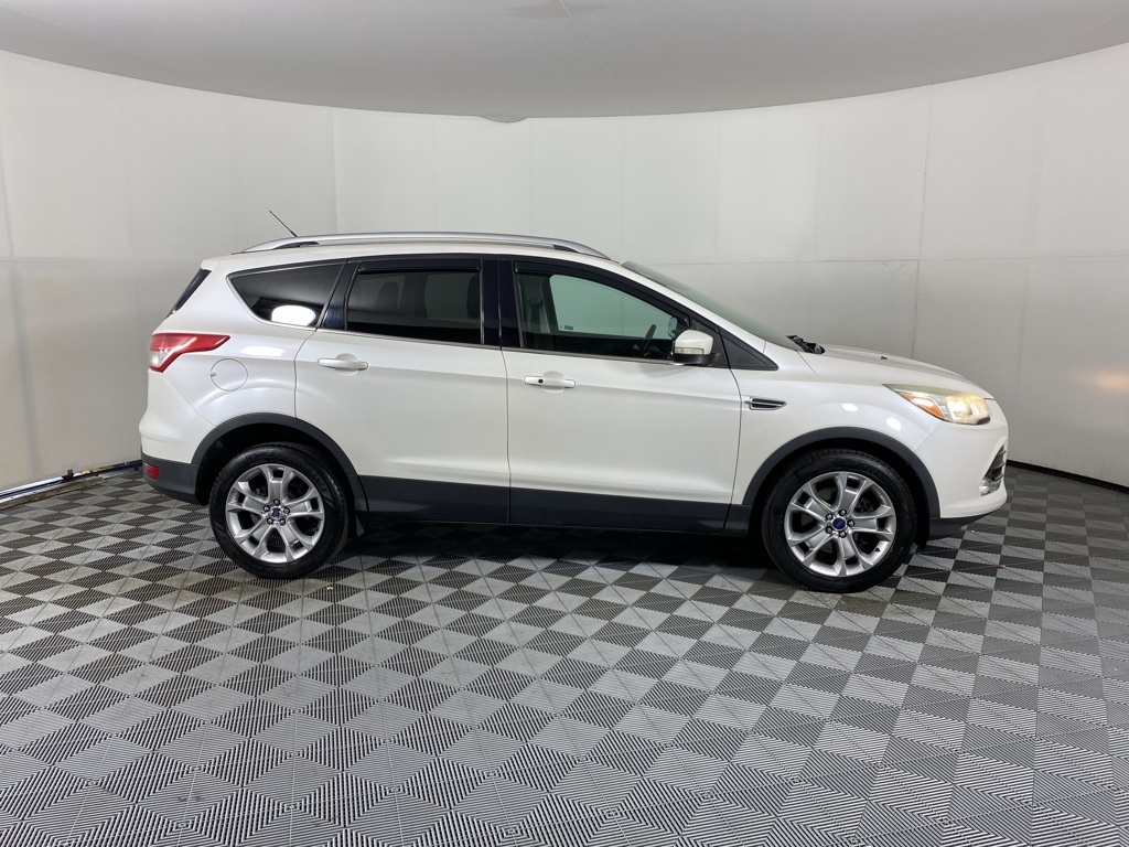 2014 Ford Escape Titanium photo 2