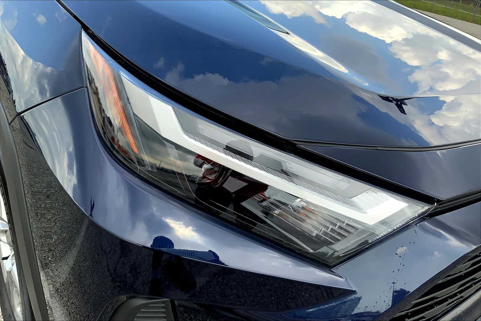 2024 Toyota RAV4 XLE photo 26