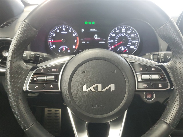 2023 Kia Forte GT-Line photo 8