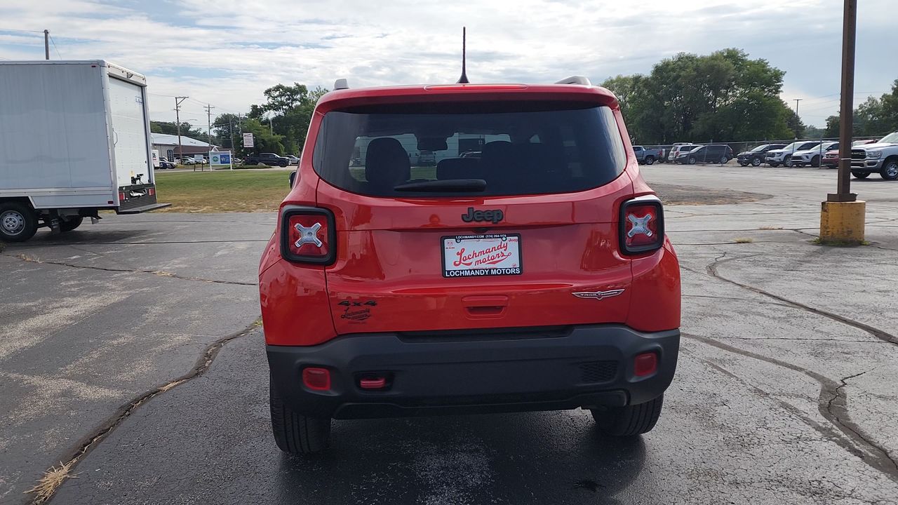 2023 Jeep Renegade Trailhawk photo 7
