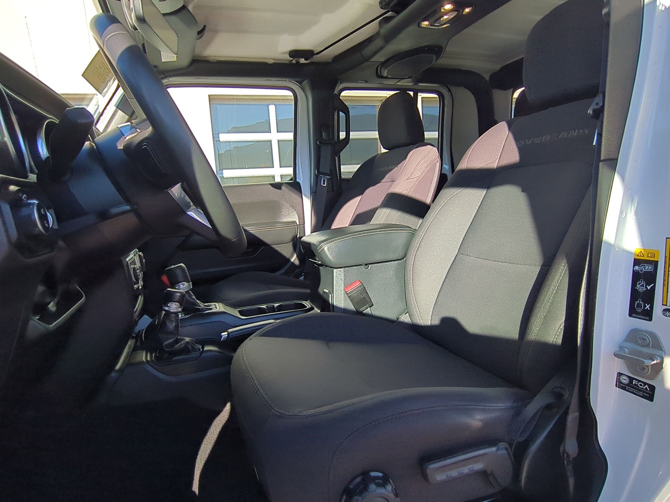 2023 Jeep Gladiator Overland photo 21
