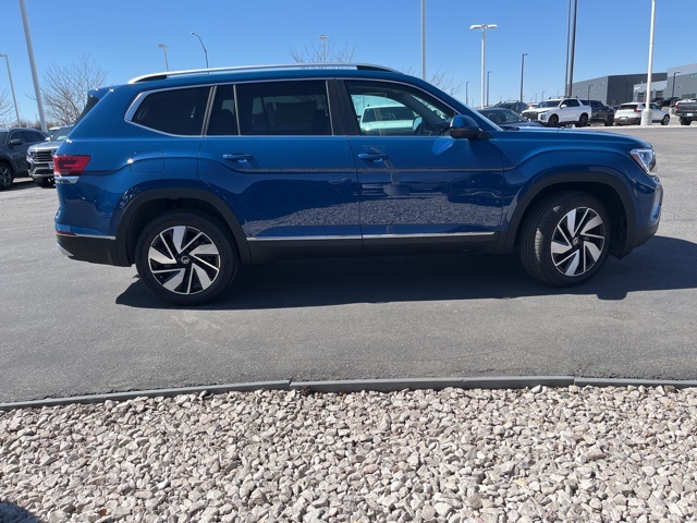 2025 Volkswagen Atlas SEL photo 6