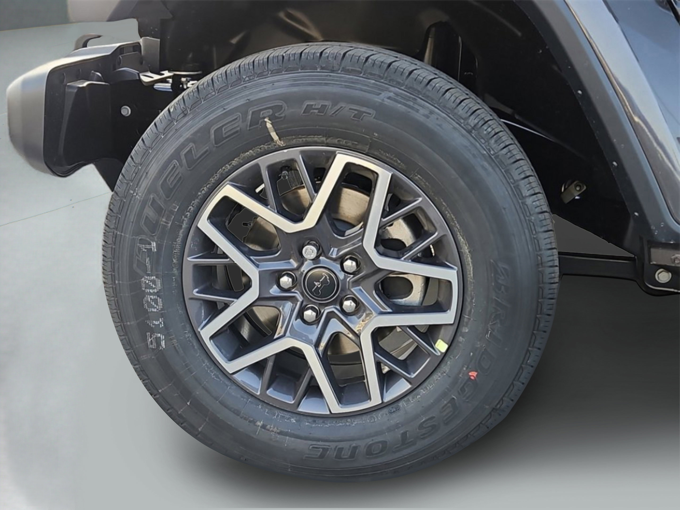 2025 Jeep Wrangler Sahara photo 6