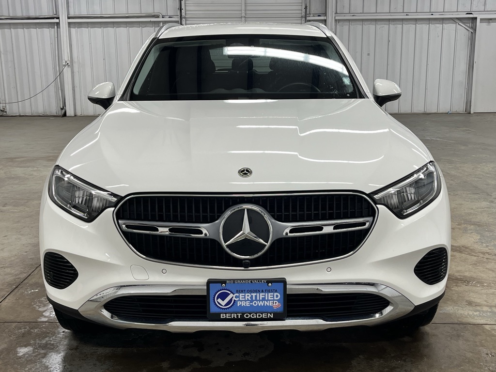 2024 Mercedes Benz GLC 300 photo 3
