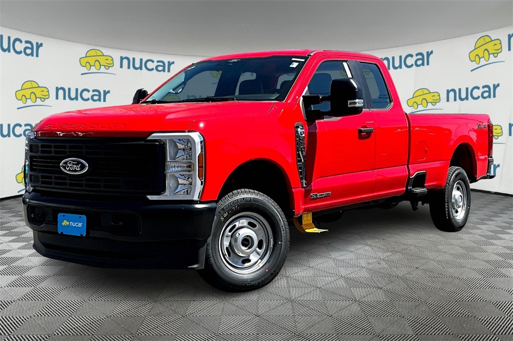 2025 Ford F-250 photo 3