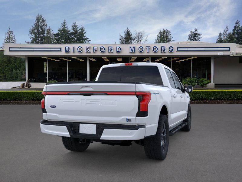 2025 Ford F-150 Lightning Lariat photo 8