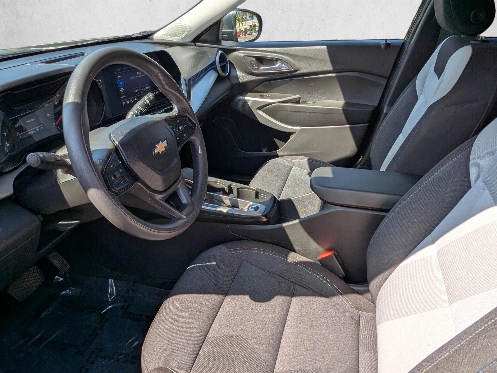 2024 Chevrolet Trax LS photo 14
