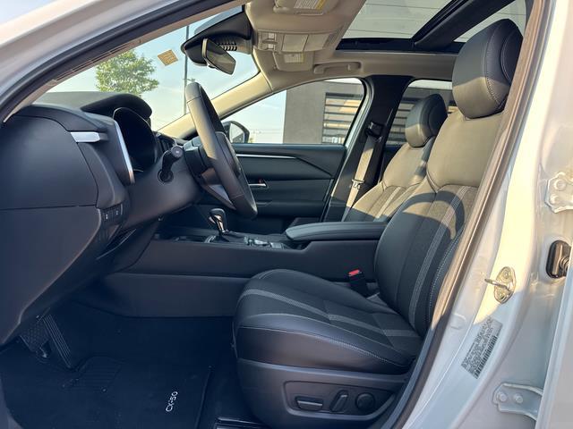 2025 Mazda CX-50 2.5 S Premium photo 17