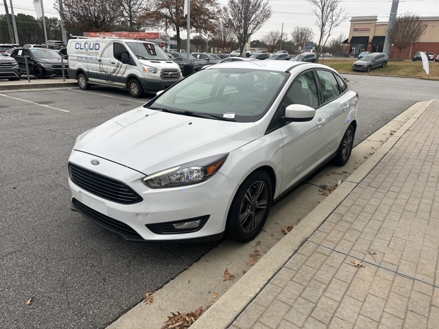 2018 Ford Focus SE photo 3