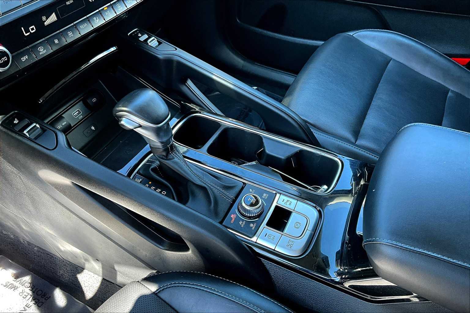 2022 Kia Telluride S photo 14