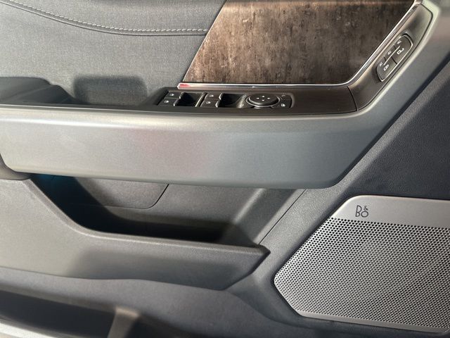 2023 Ford F-150 Lariat photo 21