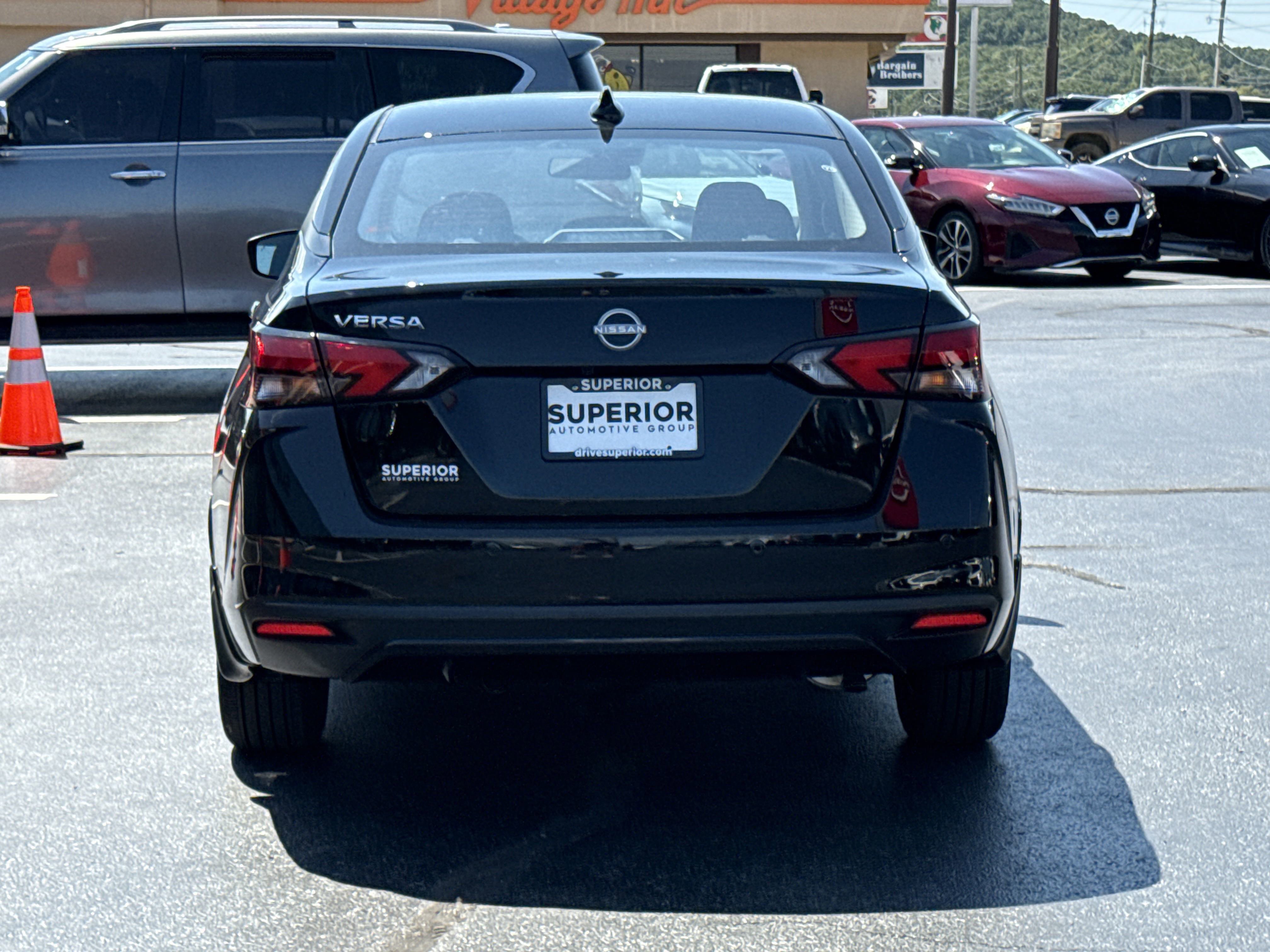 2025 Nissan Versa SV photo 3