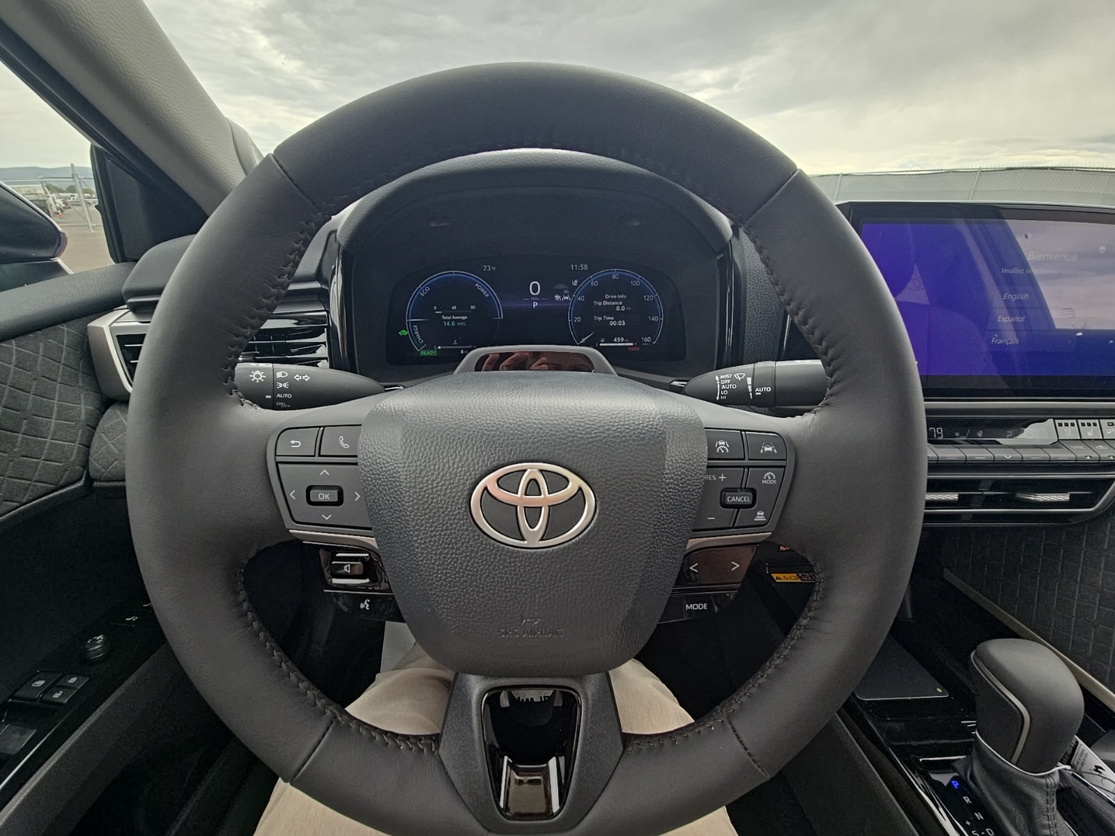 2025 Toyota Camry XLE photo 13