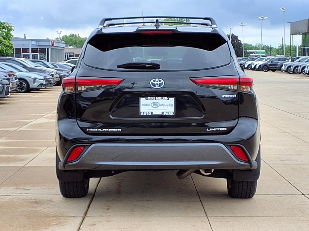 2022 Toyota Highlander Limited Hybrid photo 24