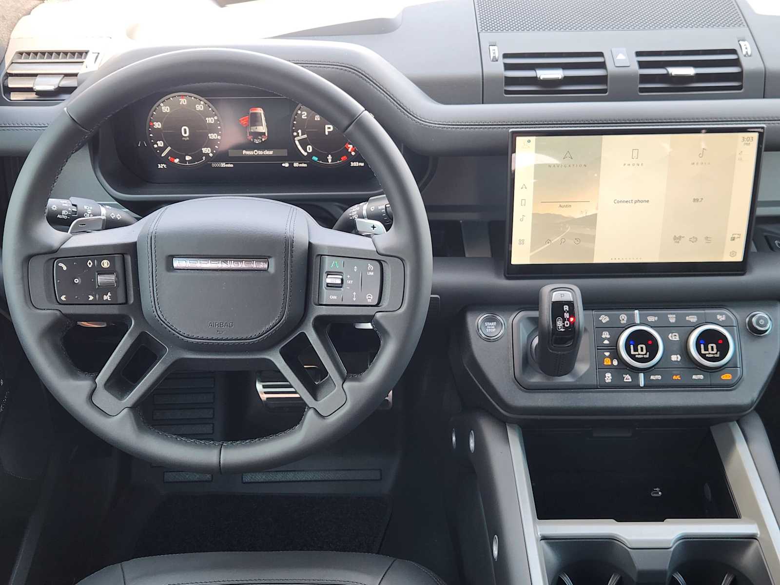 2025 Land Rover Defender 130 V8 photo 23