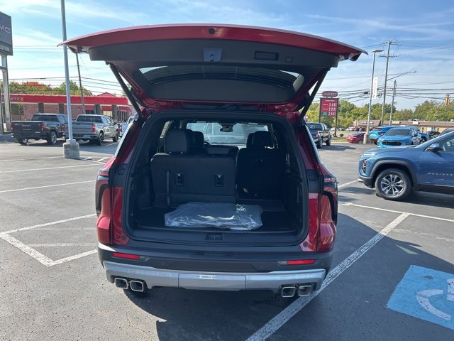 2026 Chevrolet Traverse photo 4