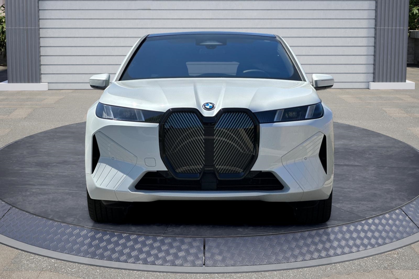 2026 Bmw iX iX xDrive60 photo 2