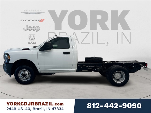 2024 Ram 3500 Tradesman photo 2