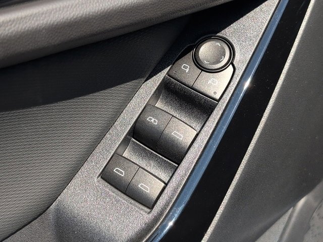 2026 Chevrolet Equinox LT photo 14