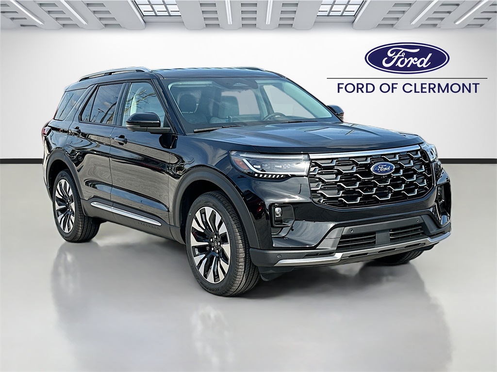2026 Ford Explorer Platinum's photo