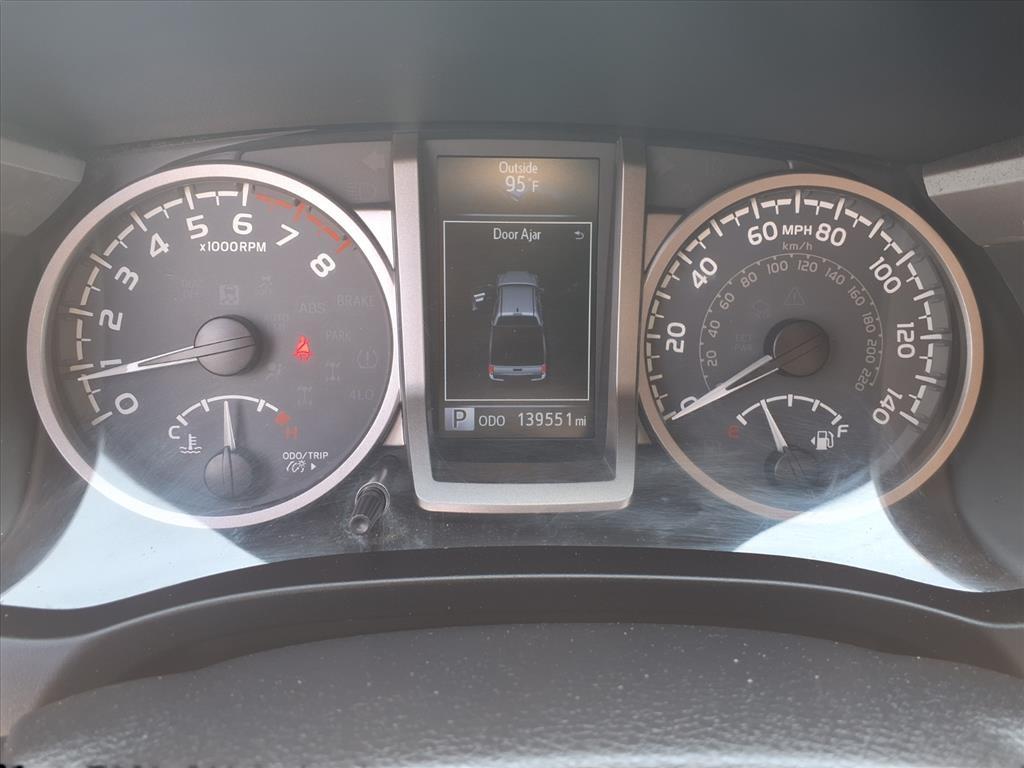 2017 Toyota Tacoma Limited V6 photo 22
