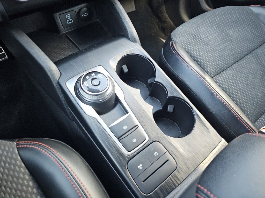 2023 Ford Escape ST-Line photo 25