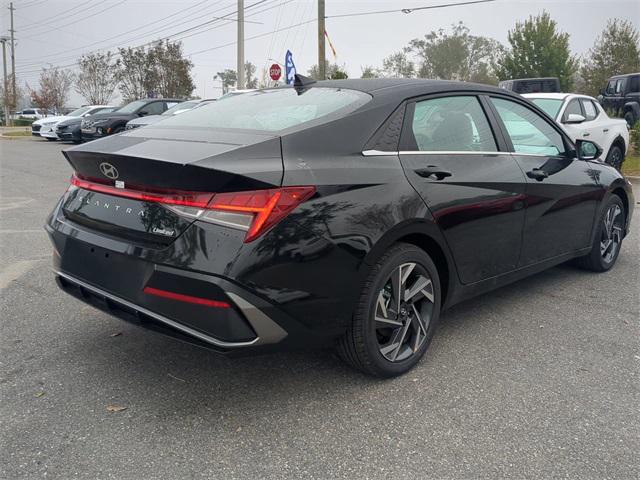 2025 Hyundai Elantra Limited photo 5