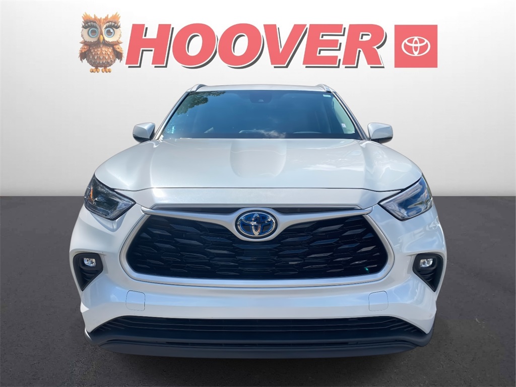 2023 Toyota Highlander Hybrid XLE photo 3